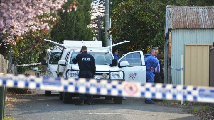 Police at Chris Whiteley's home on Main Street in Lithgow after his body was found on September 7. Photo: Troy Walsh, Lithgow Mercury