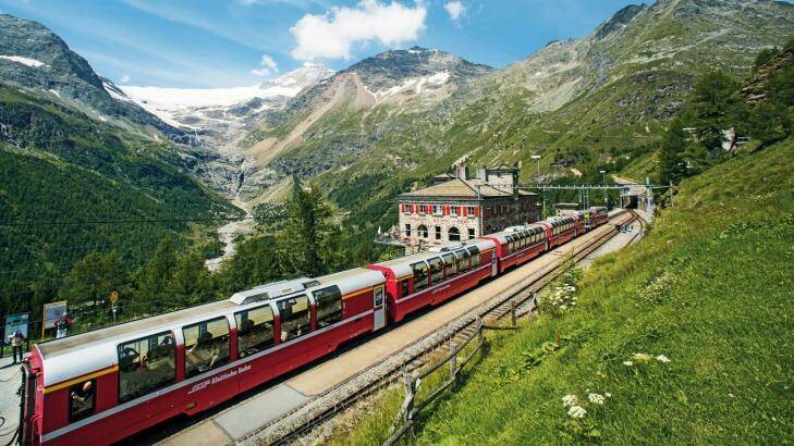 The Bernina Express.



Bernina Express: Chur-Tirano. 
Alp Gruem, Poschiavo.



