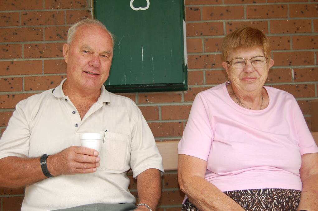 Greg (left) and Patricia Cooper enjoy a coffee at the 2014 Genoa Auction.