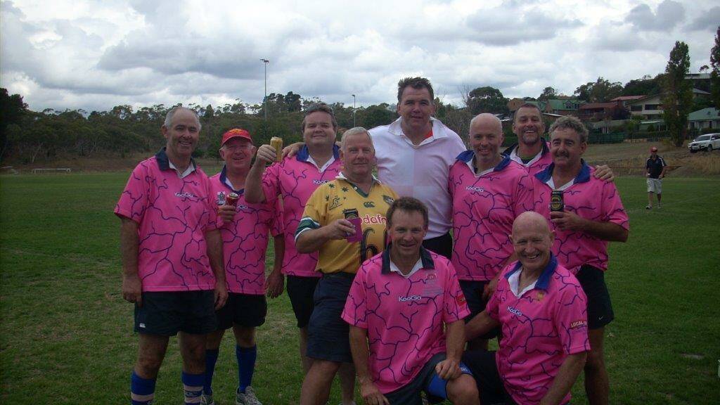 • Members of the Blue Veins met former Wallaby player Owen Finnigan earlier this year. The club is excited to host its annual carnival this weekend. 