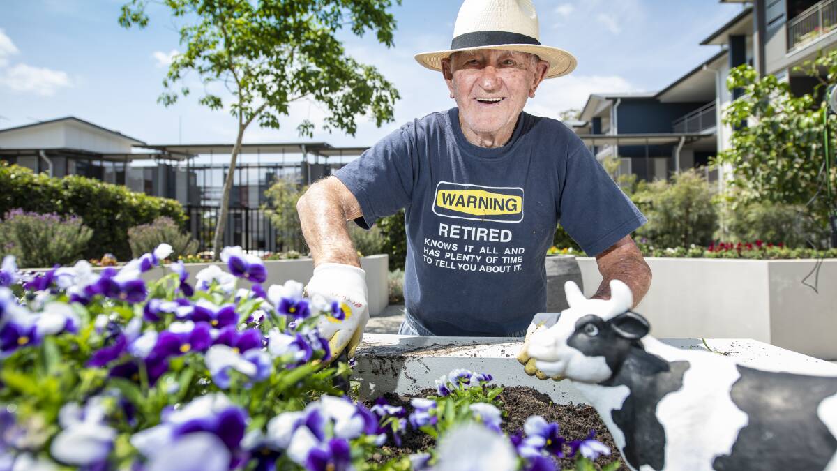 How gardening keeps 94-year-old green thumb Eric active