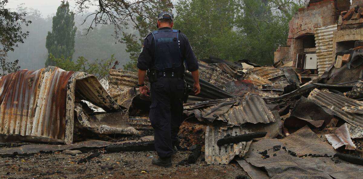 Bushfire survivors may feel they can't face the Royal Commission Report but politicans must