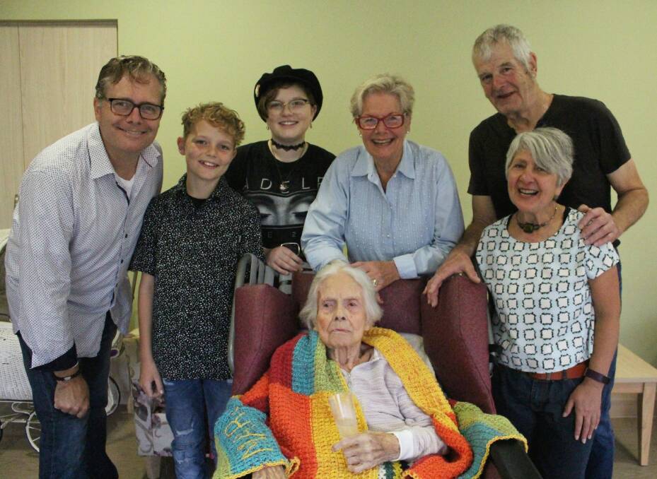Marjorie Henderson  (centre) celebrates her 100th birthday surrounded by her family.
(L-R) Andrew Richardson, Finn Richardson, Scarlett Richardson , Shelley Cutlack , Rodney Stephens and Santina Lo -Presti 