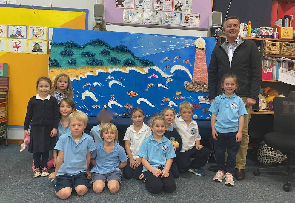 Mallacoota Mural by Mallacoota college students with Darren Chester MP.