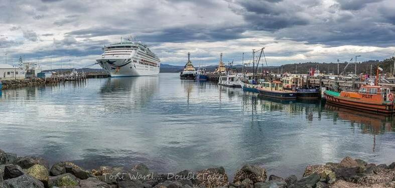 Cruise ship in Snug Cove. Photo: DoubleTake Photography
