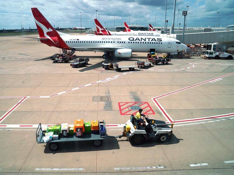 A furore has erupted over noise levels at Brisbane Airport. (Dave Hunt/AAP PHOTOS)