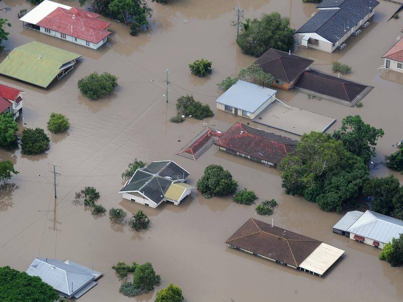 The Queensland government and two water suppliers have to pay compensation over the 2011 floods.