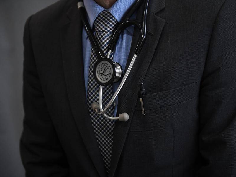 Only 13 per cent final-year medical students want to go into general practice. (Julian Smith/AAP PHOTOS)