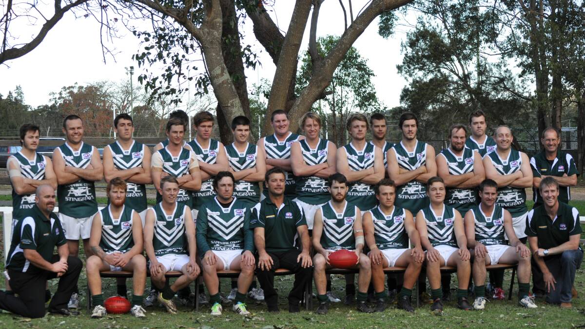 The SCAFL Stingrays senior squad prepares for a big challenge on the weekend before they took on the South Coast team. 